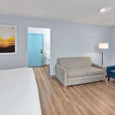Days Inn & Suites By Wyndham Siler City Eksteriør bilde