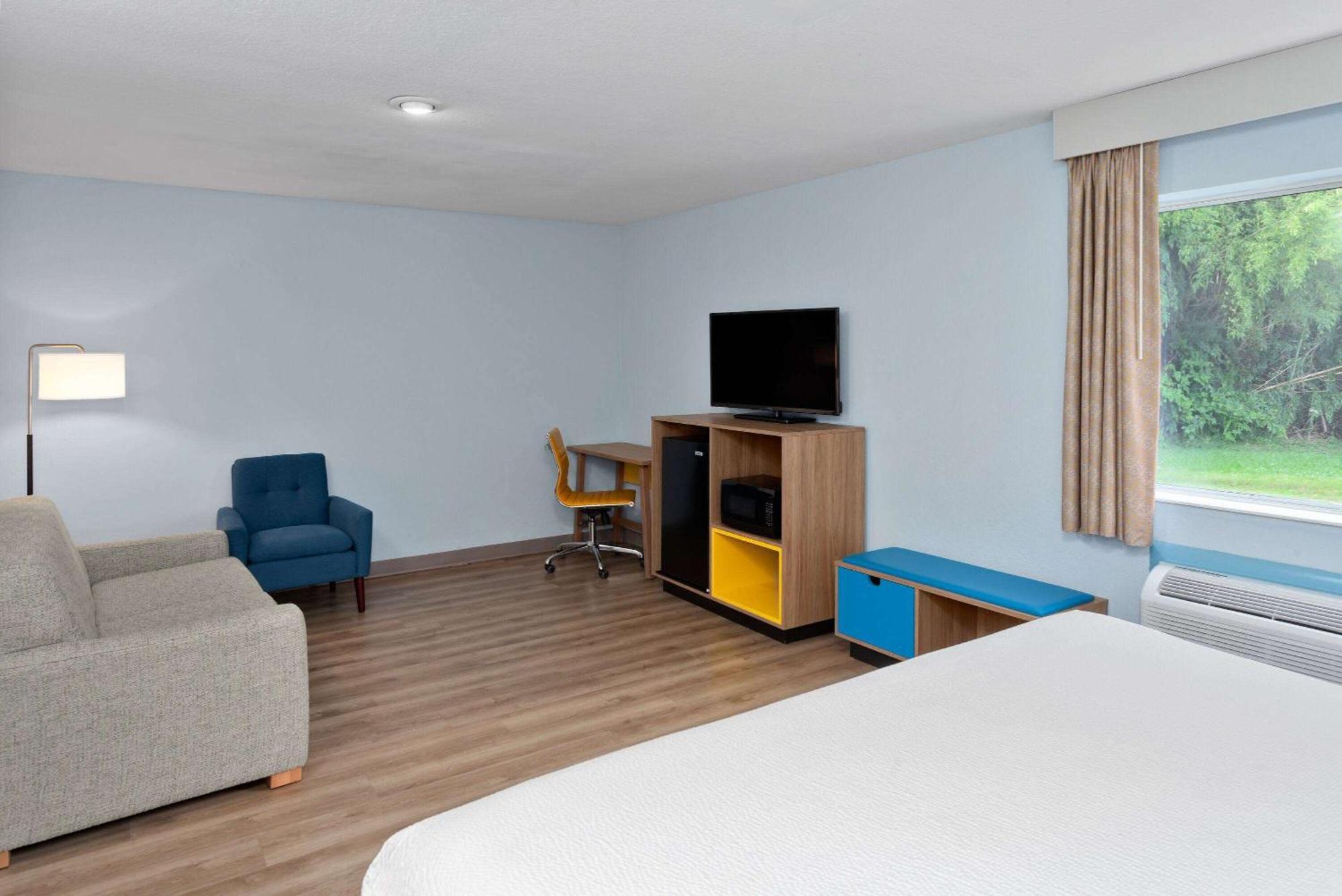 Days Inn & Suites By Wyndham Siler City Eksteriør bilde