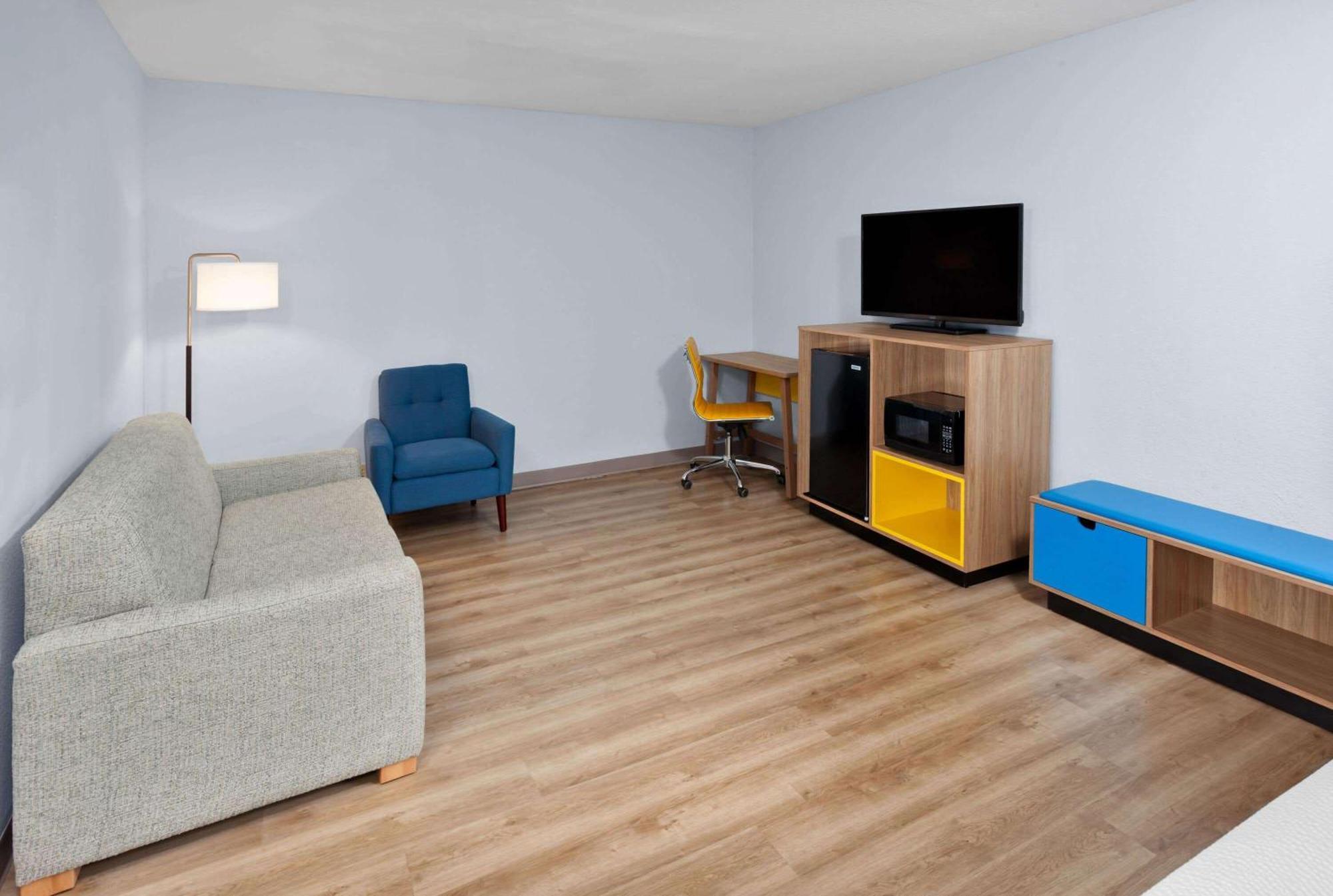 Days Inn & Suites By Wyndham Siler City Eksteriør bilde